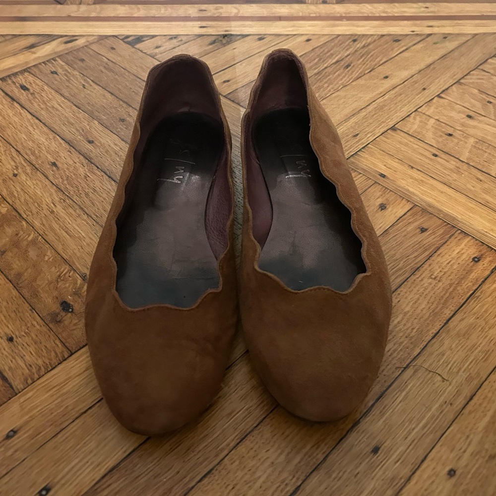 French Sole brown suede scalloped ballet flats (size 9)